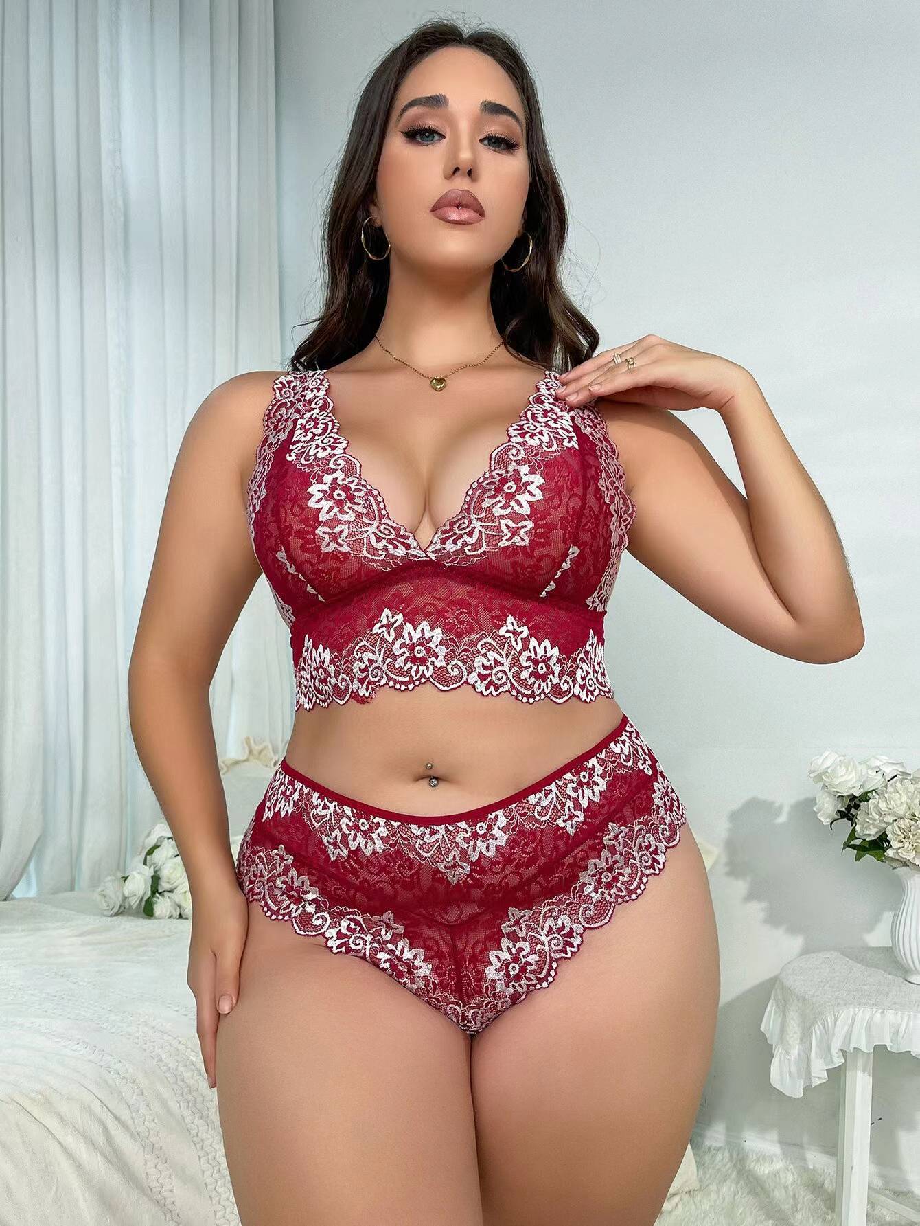 Sous vêtement grande taille femme en dentelle