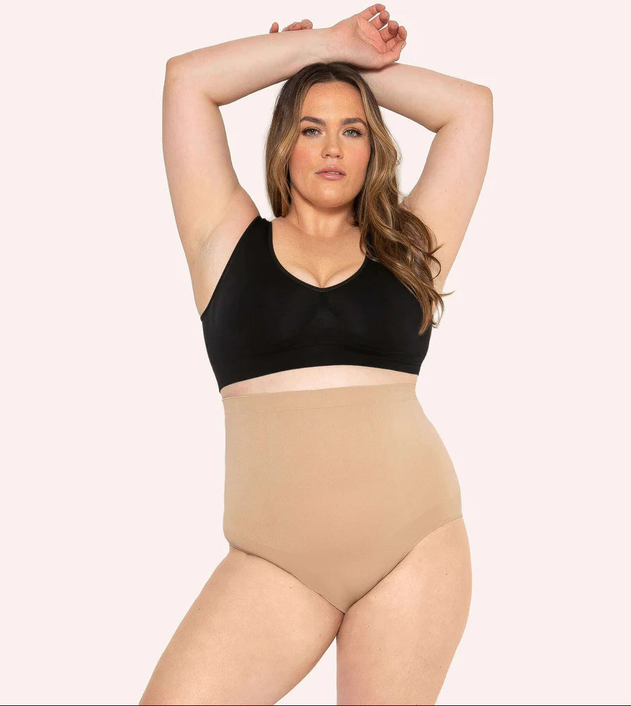 String grande taille effet gainant nude