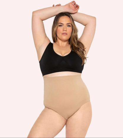 String grande taille effet gainant nude
